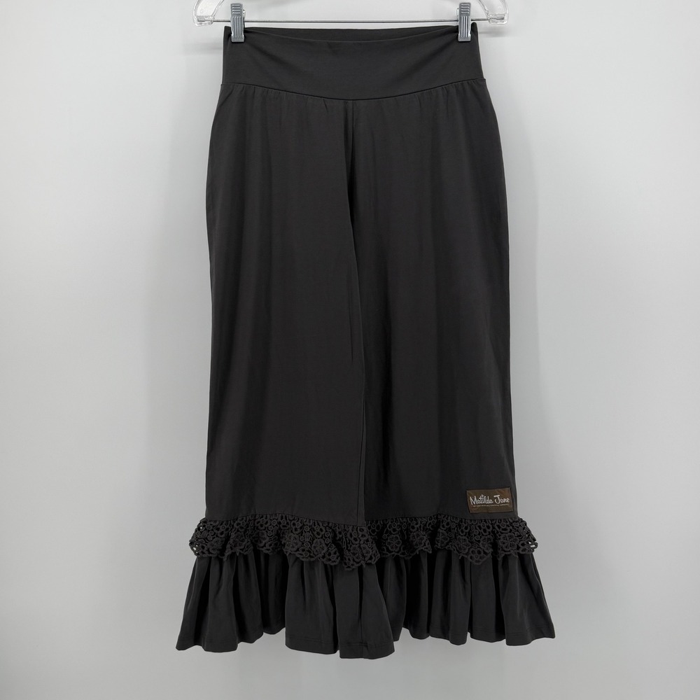 Matilda Jane Gray Ruffle Lace Trim Wide Leg Cropped Pants Medium NWT